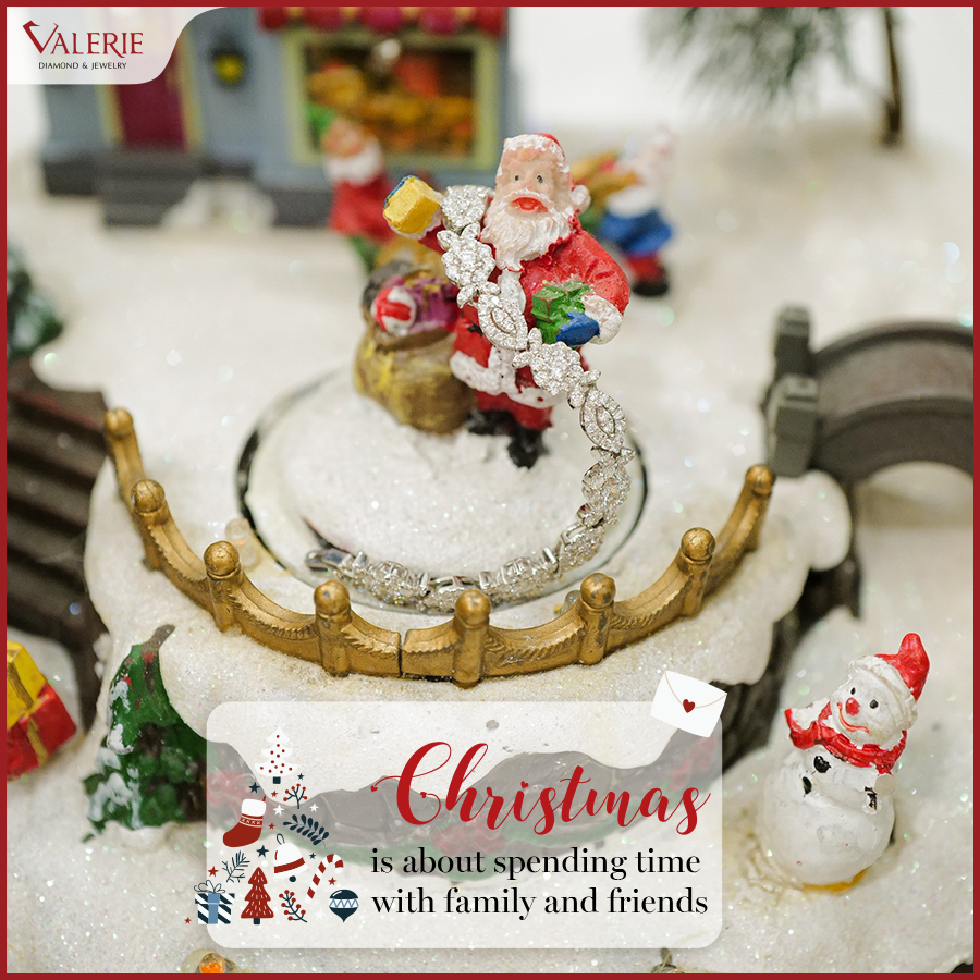 christmas-is-about-spending-time-with-family-and-friends-kim-cuong-valerie-1