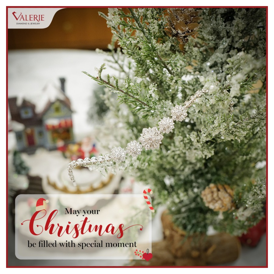 may-your-christmas-will-be-filled-with-special-moment-kim-cuong-valerie-1
